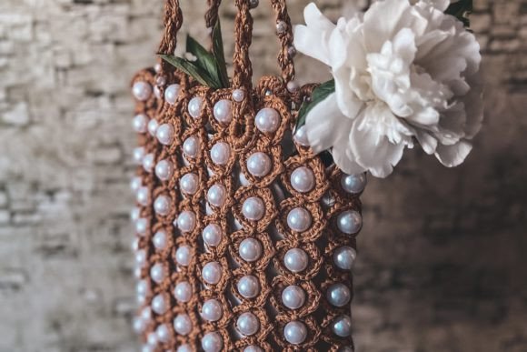 Crochet Your Own Beaded Bag: A Complete Pattern Guide